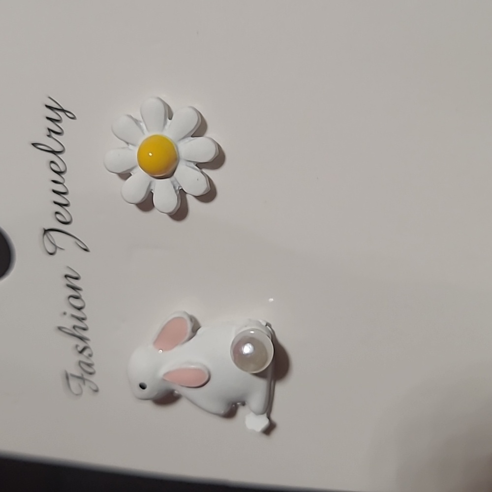 Easter Bunny Earrings 🐇 💕